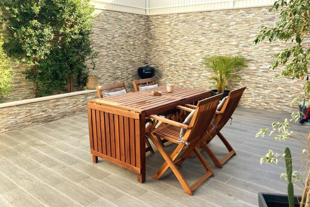 Vivenda Espacosa E Luminosa Villa Quelfes Ngoại thất bức ảnh