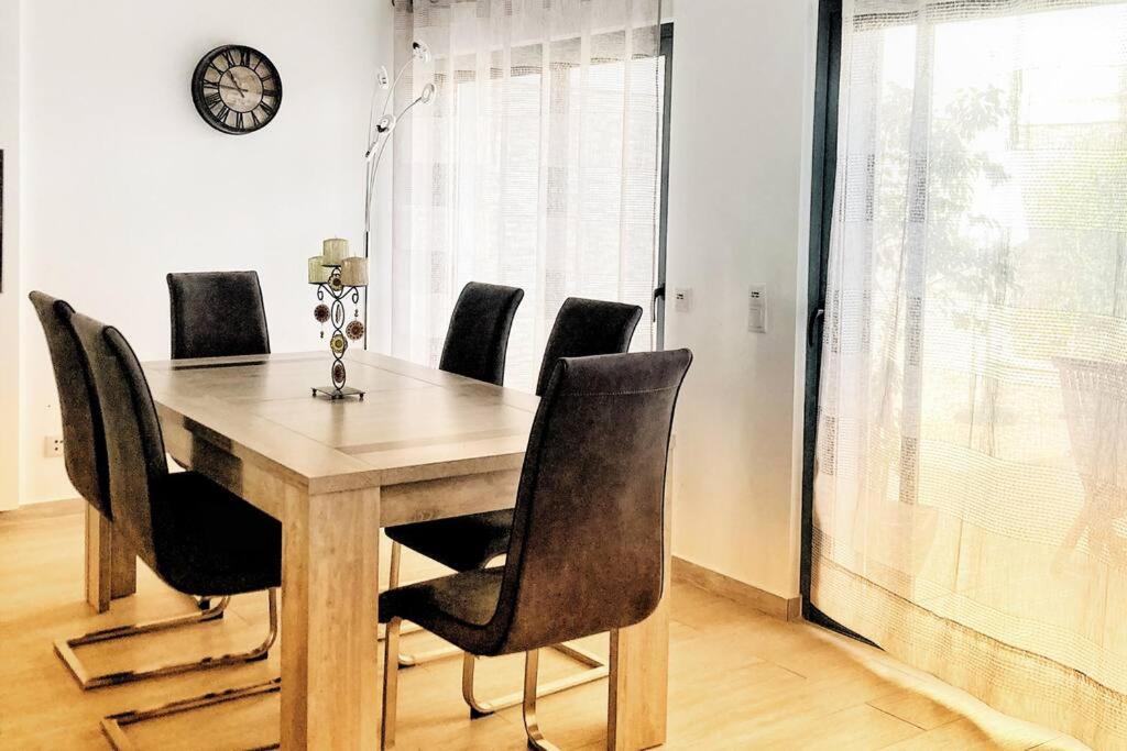 Vivenda Espacosa E Luminosa Villa Quelfes Ngoại thất bức ảnh