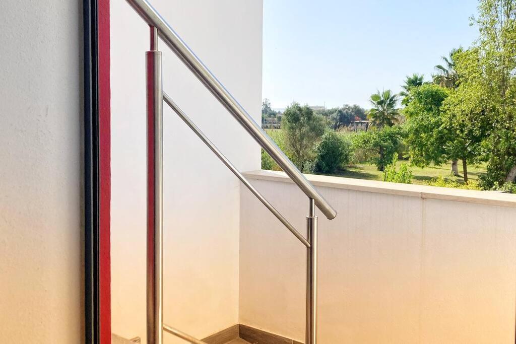 Vivenda Espacosa E Luminosa Villa Quelfes Ngoại thất bức ảnh